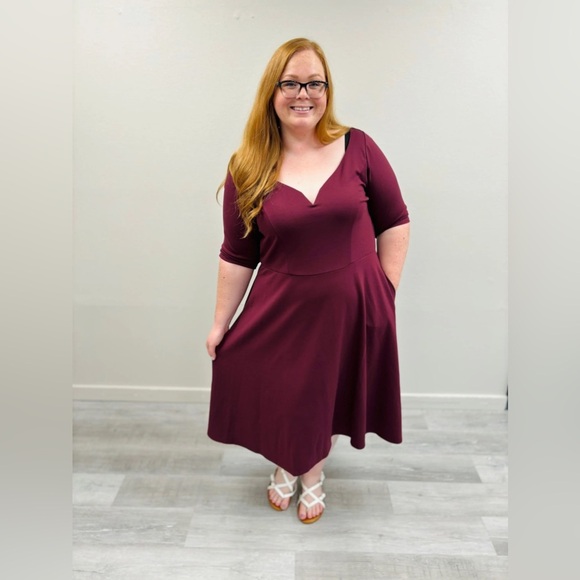 City Chic A-Line Dress - NEW - Size 22 - Picture 1 of 3
